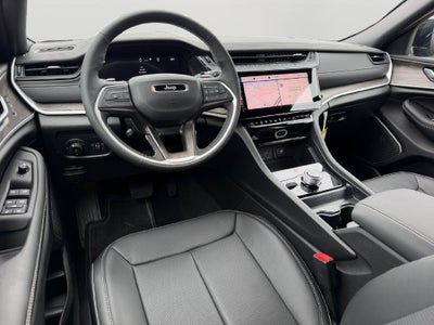 2027 Jeep Grand Cherokee Limited Reserve