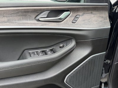 2027 Jeep Grand Cherokee Limited Reserve