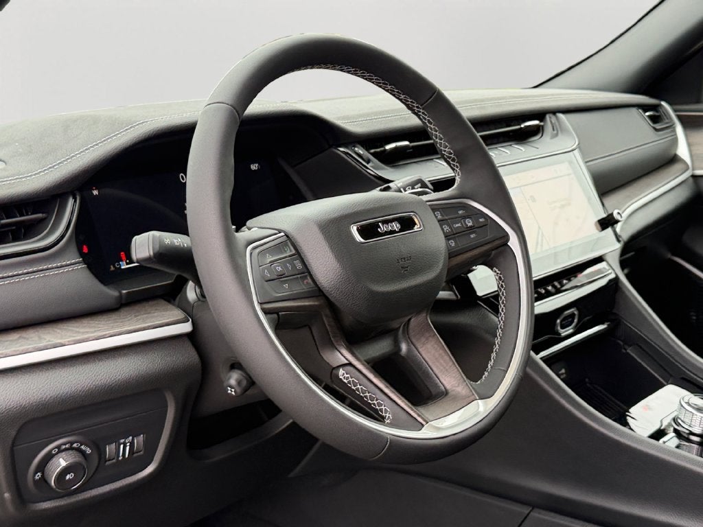 2027 Jeep Grand Cherokee Limited Reserve