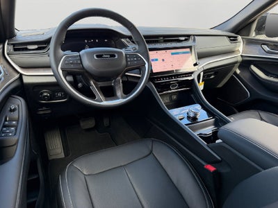 2027 Jeep Grand Cherokee Limited Reserve