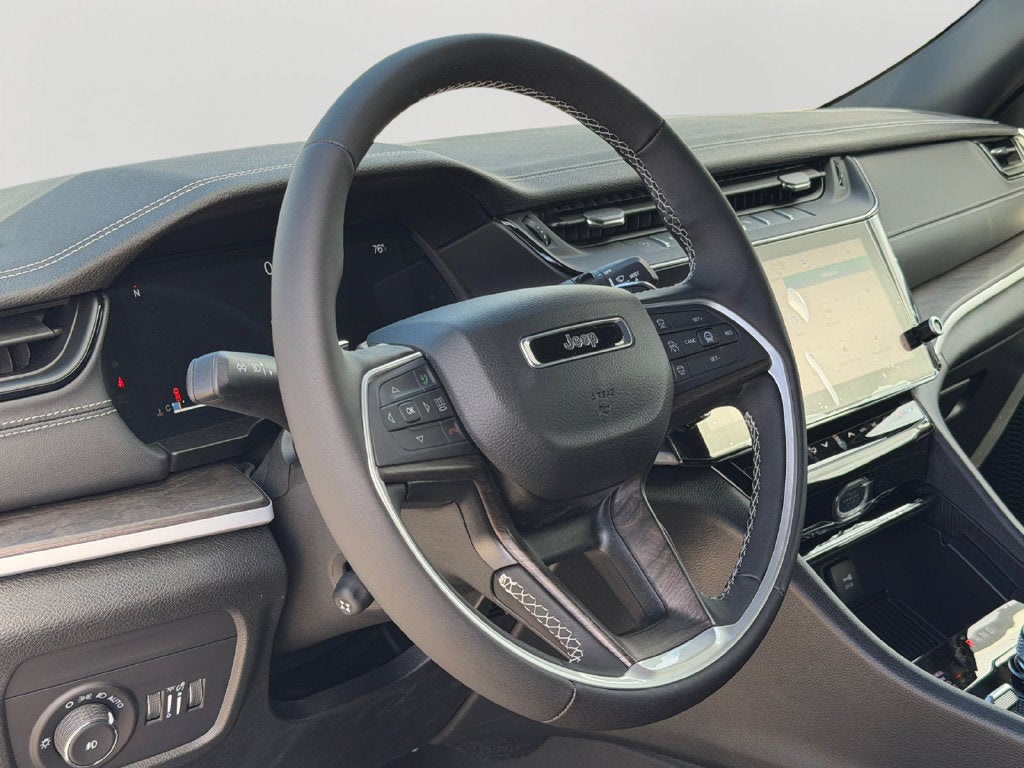 2027 Jeep Grand Cherokee Limited Reserve