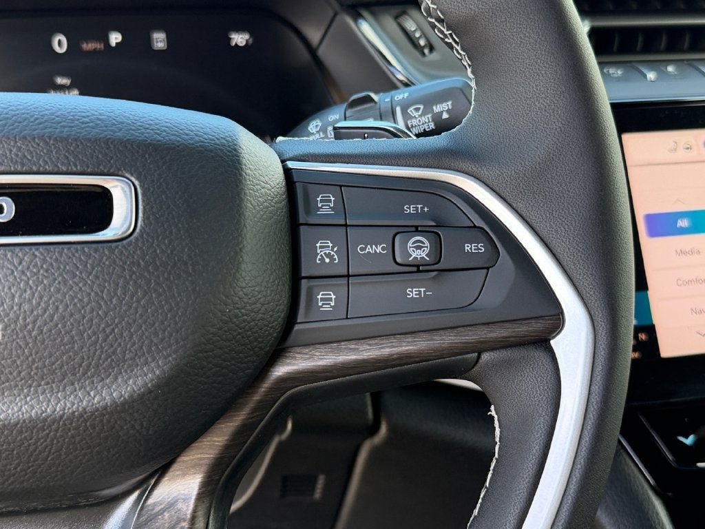2027 Jeep Grand Cherokee Limited Reserve
