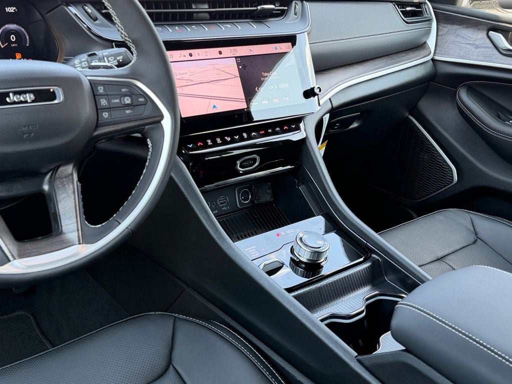 2027 Jeep Grand Cherokee Limited Reserve
