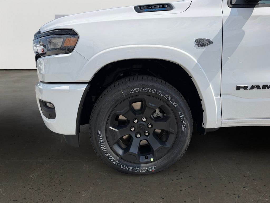 2027 RAM 1500 Big Horn/Lone Star