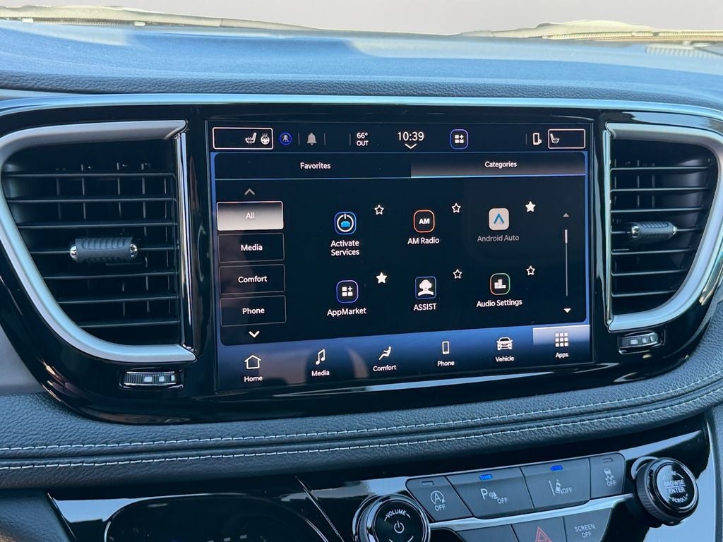 2027 Chrysler Pacifica Select