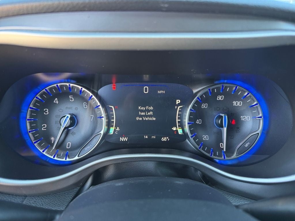 2027 Chrysler Pacifica Select