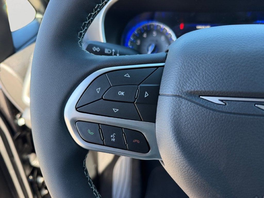 2027 Chrysler Pacifica Limited