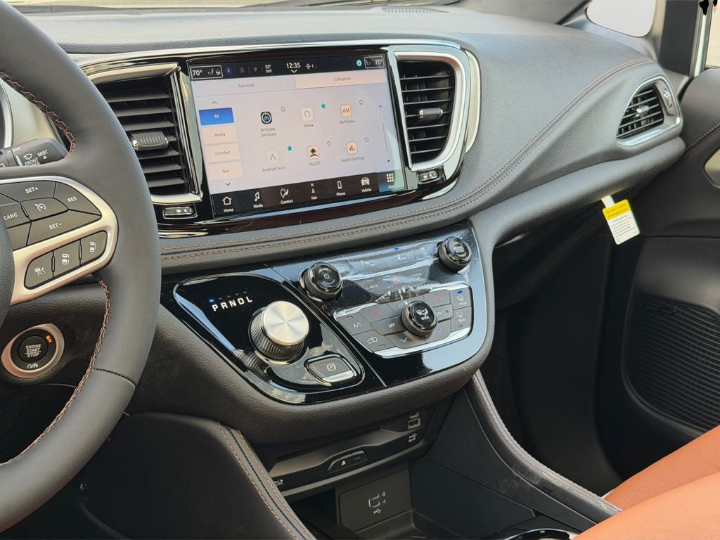 2026 Chrysler Pacifica Pinnacle