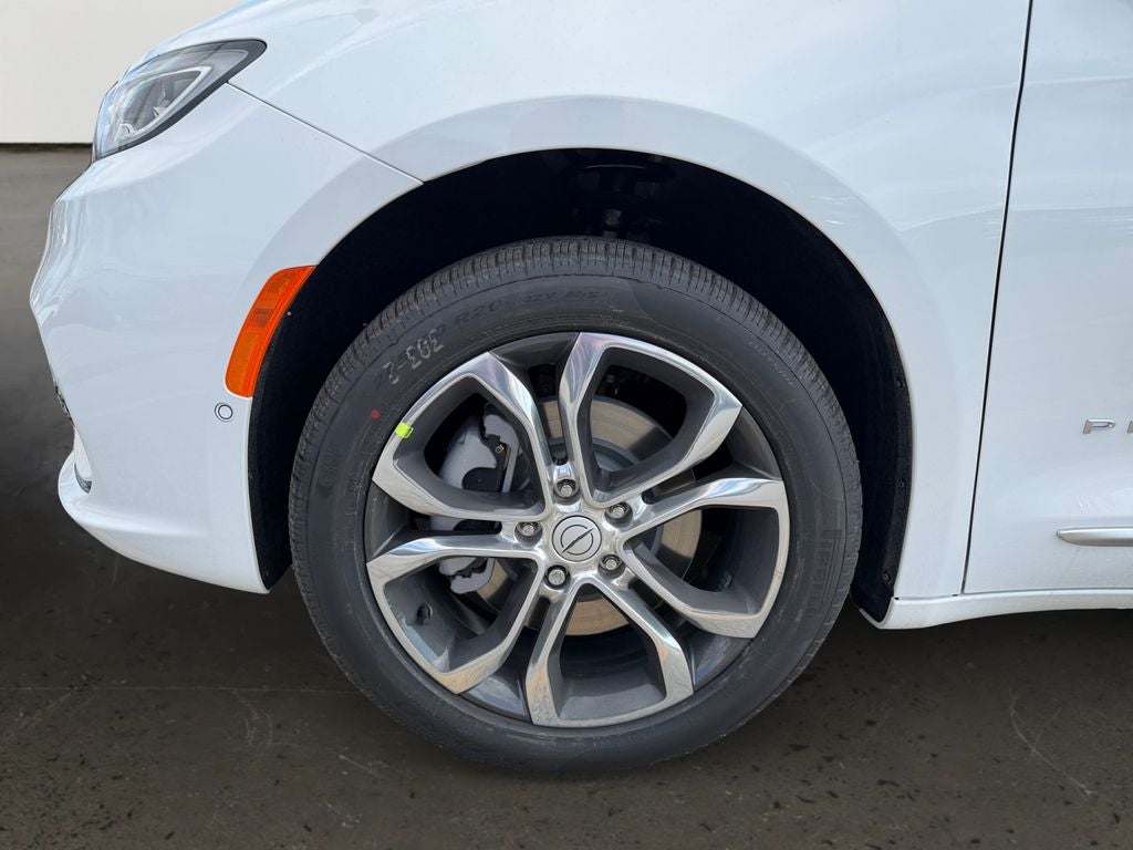 2026 Chrysler Pacifica Pinnacle