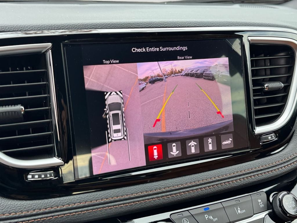 2026 Chrysler Pacifica Pinnacle