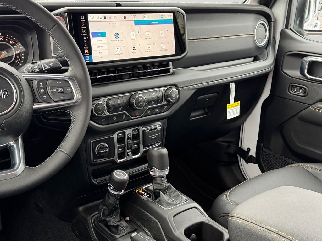 2026 Jeep Wrangler Sahara Sky One-Touch Power Top