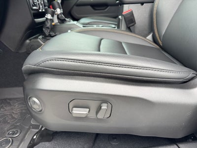 2026 Jeep Wrangler Sahara Sky One-Touch Power Top