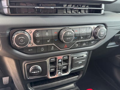 2026 Jeep Wrangler Sahara Sky One-Touch Power Top