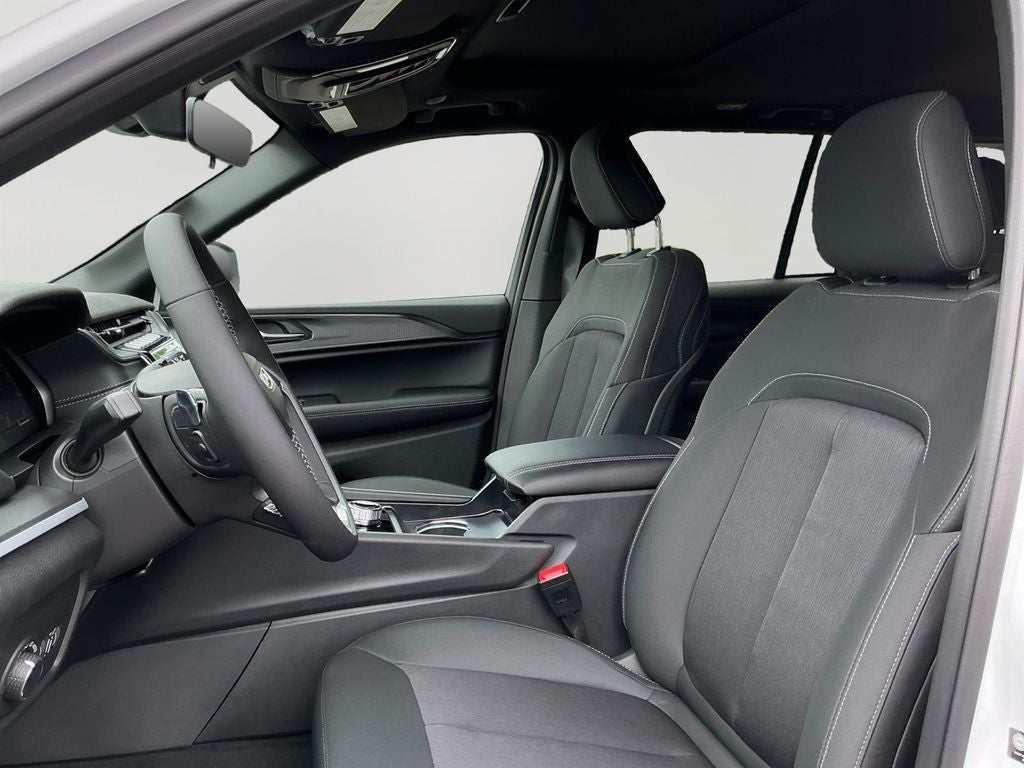 2026 Jeep Grand Cherokee Laredo X
