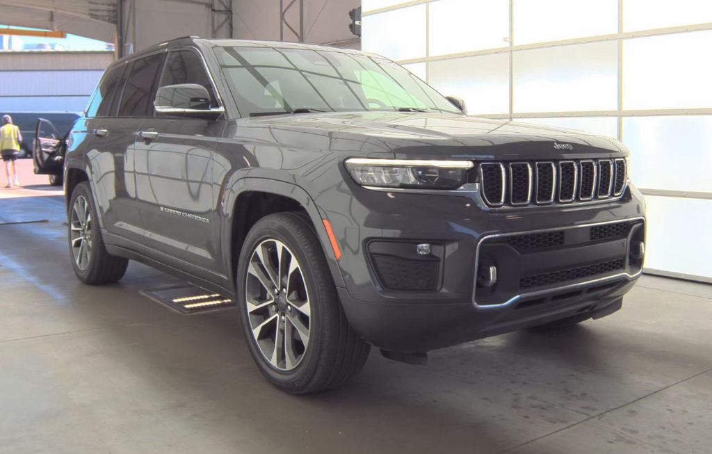 2022 Jeep Grand Cherokee Overland