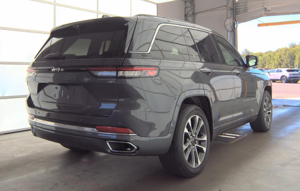 2022 Jeep Grand Cherokee Overland