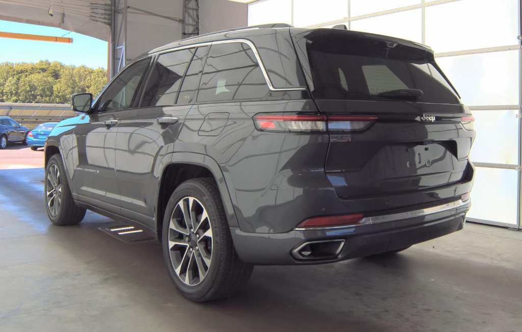2022 Jeep Grand Cherokee Overland