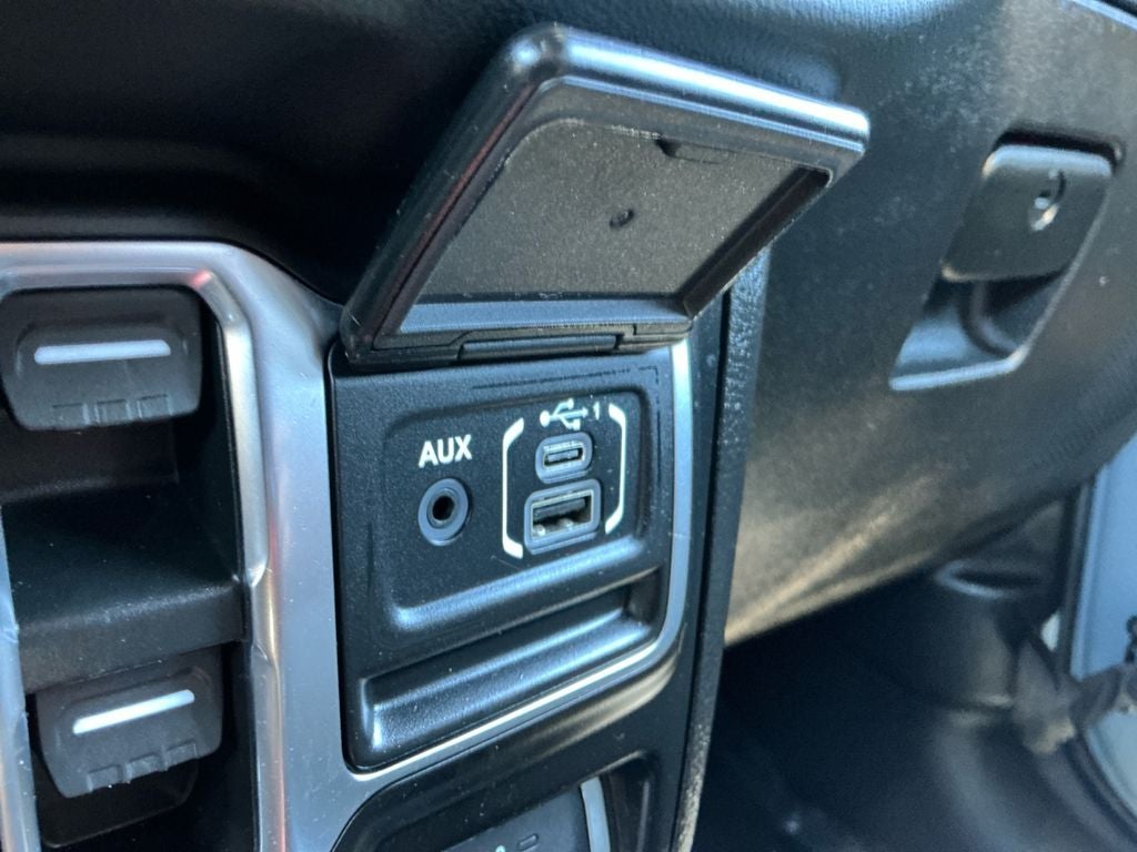 2024 Jeep Wrangler Sahara 4xe