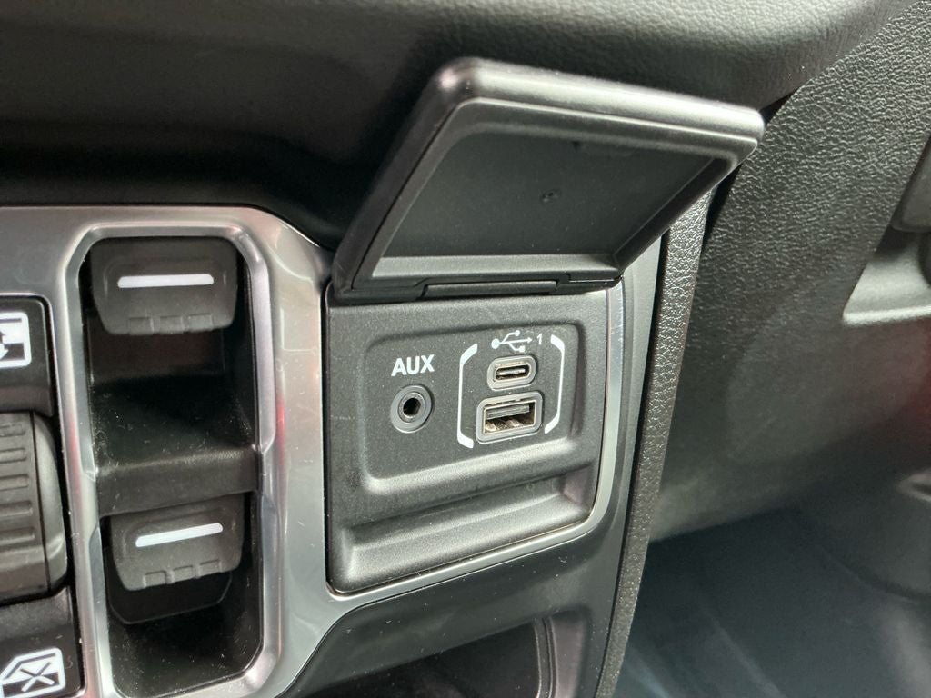2025 Jeep Wrangler Sahara 4xe