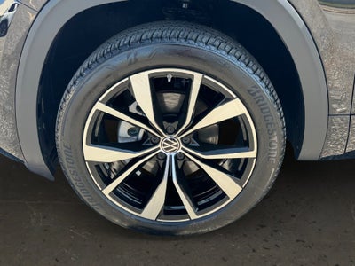 2025 Volkswagen Atlas Cross Sport 2.0T SEL Premium R-Line