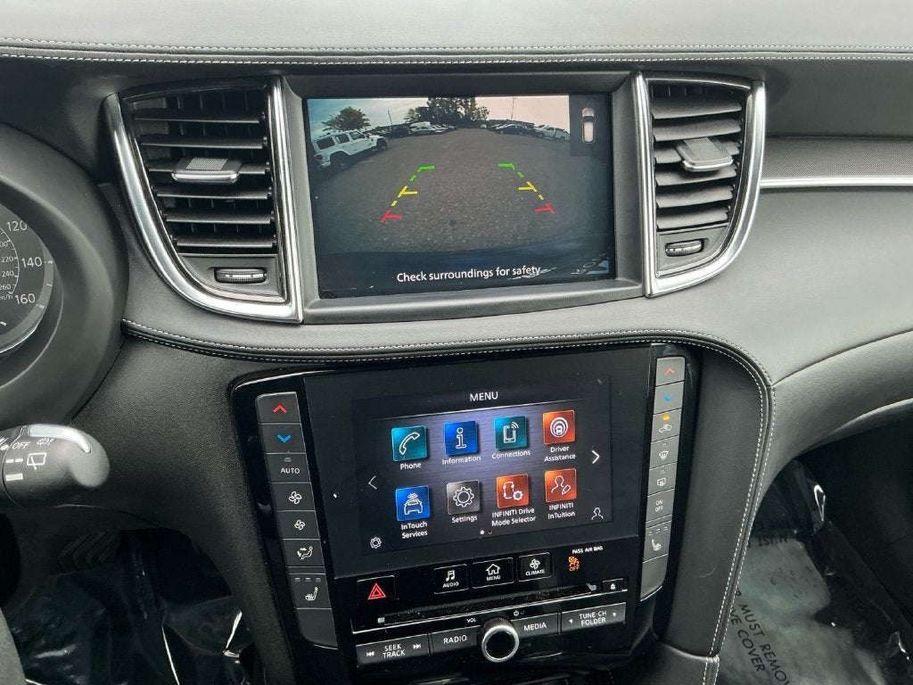 2023 INFINITI QX50 LUXE