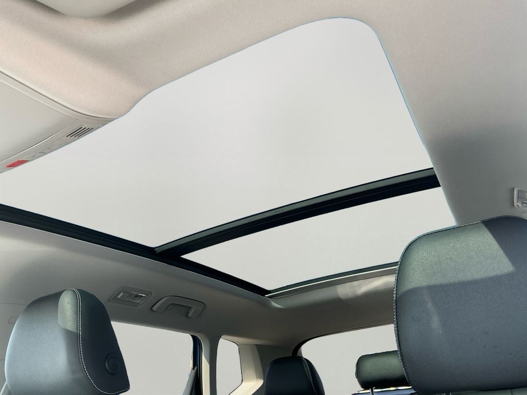 2025 Volkswagen Taos 1.5T SEL