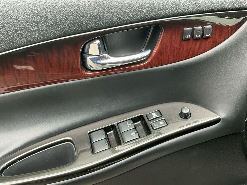 2017 INFINITI QX50 Base