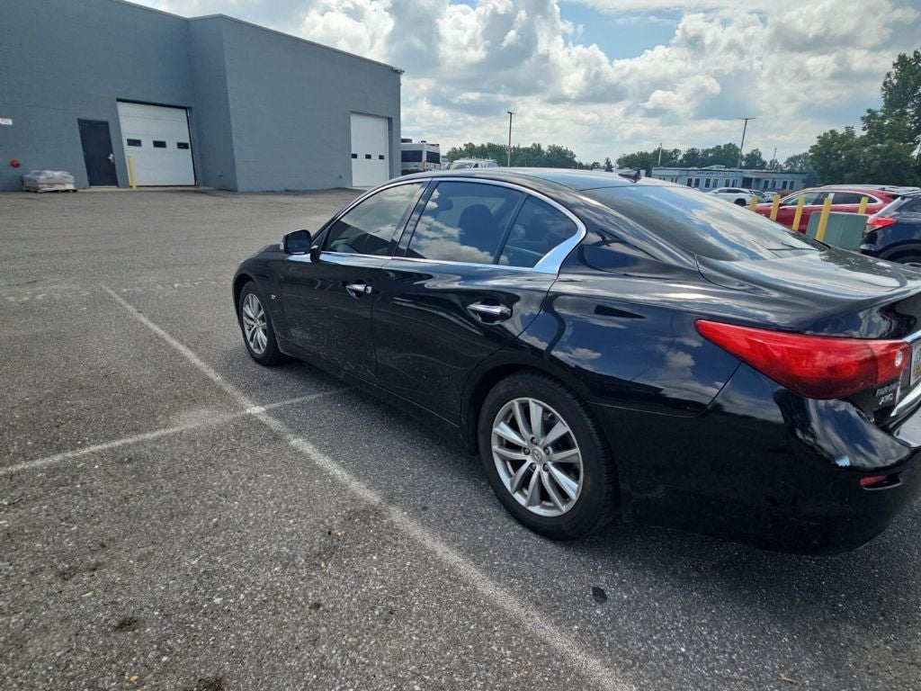 2015 INFINITI Q50 Premium