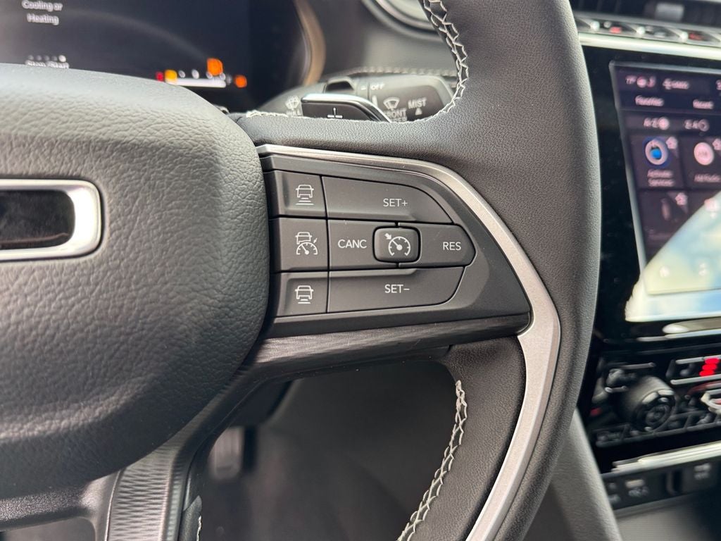 2025 Jeep Grand Cherokee Laredo X